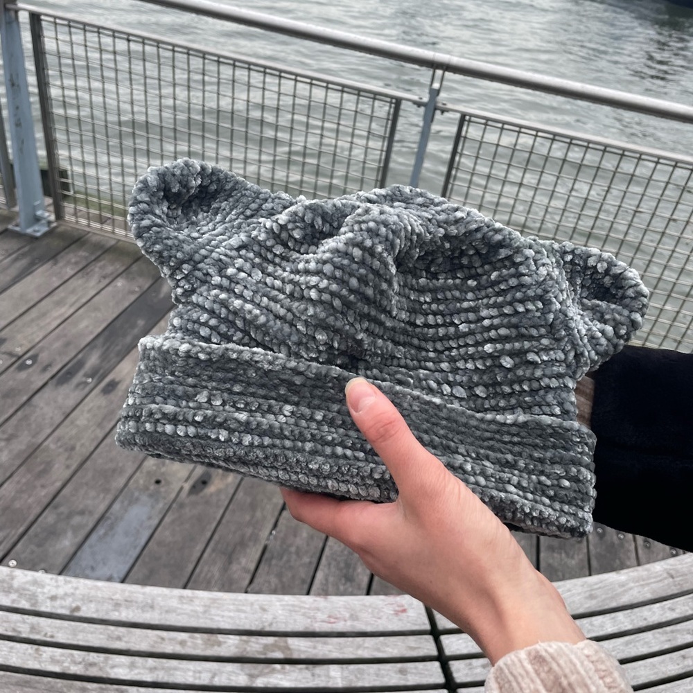 Handmade hat - Picture 4 of 5